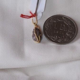 Diamant im Goldchörbli Anhänger