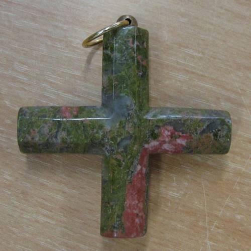 Epidot Kreuz Anhänger 45mm x 45mm