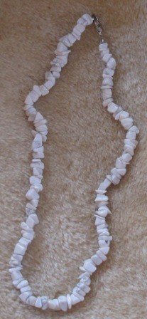 Howlith Splitterkette 45cm