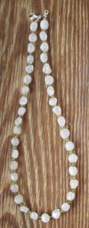 Iris Kristall - Peridot Edelsteinkette 