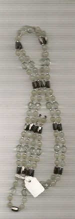 Jade hell 6mm mit Glasperlen Magnetit Meterkette