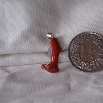 Koralle rot Ast Anhänger 3