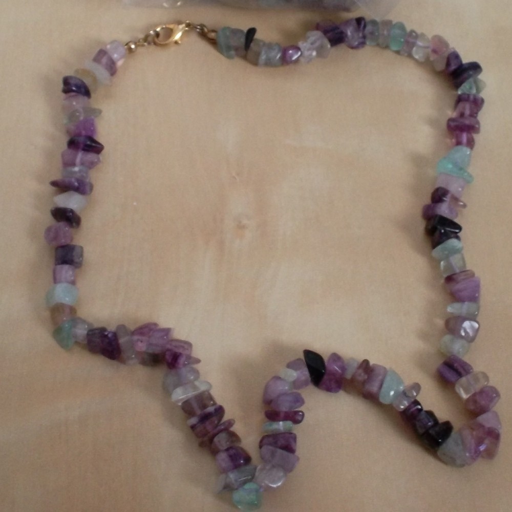 Regenbogen Fluorit Halskette Splitter 45cm