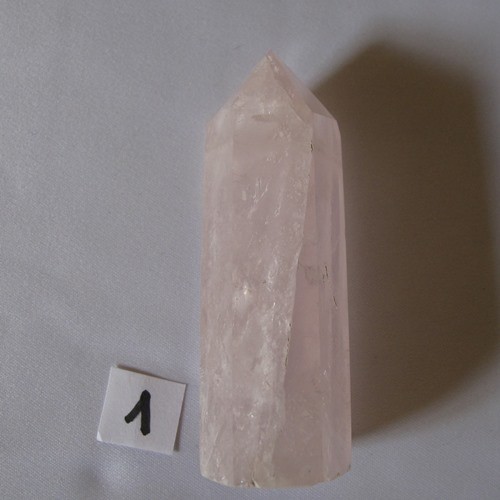 Rosenquarz Spitze 1